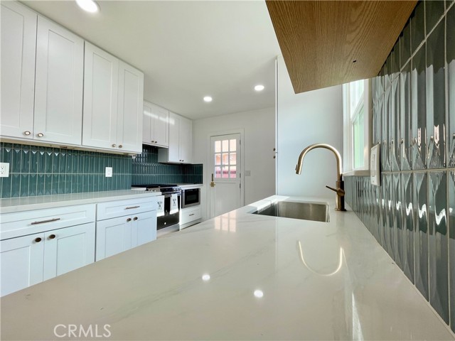 Detail Gallery Image 6 of 30 For 1606 Steinhart, Redondo Beach,  CA 90278 - 3 Beds | 2 Baths