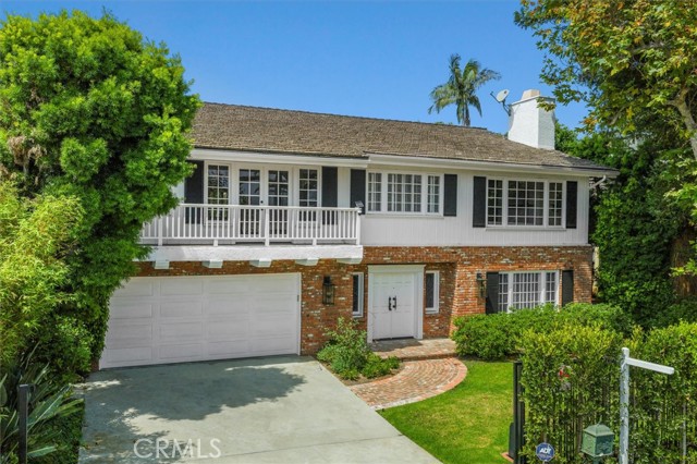 Detail Gallery Image 4 of 52 For 17481 Tramonto Dr, Pacific Palisades,  CA 90272 - 4 Beds | 3 Baths