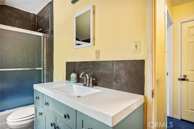 Detail Gallery Image 13 of 21 For 186 Hemlock Dr, Lake Arrowhead,  CA 92352 - 3 Beds | 1/1 Baths