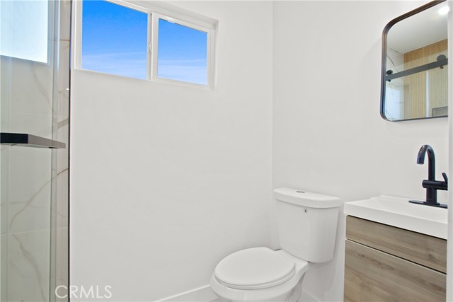 Detail Gallery Image 8 of 11 For 1520 S Haskins Ave, Compton,  CA 90220 - 3 Beds | 2 Baths