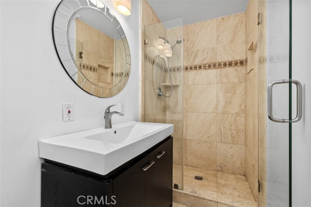 Detail Gallery Image 13 of 23 For 1285 Cortez, Laguna Beach,  CA 92651 - 2 Beds | 2 Baths