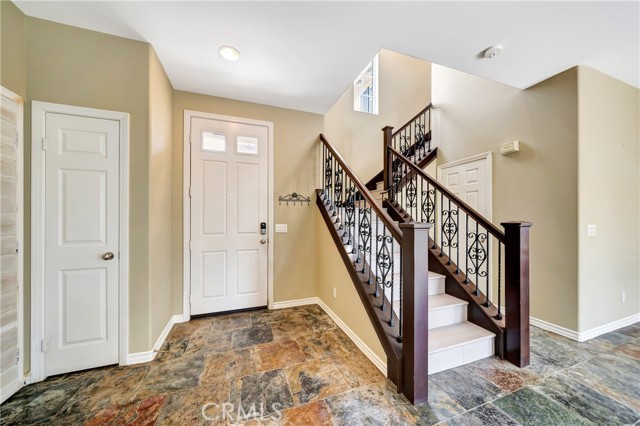 Detail Gallery Image 4 of 65 For 27735 Summer Grove Pl, Valencia,  CA 91354 - 4 Beds | 3 Baths