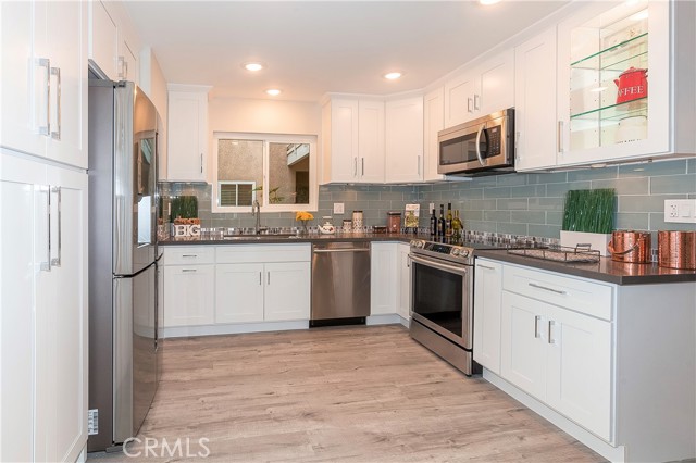 Front Image Thumbnail for CROC25276291