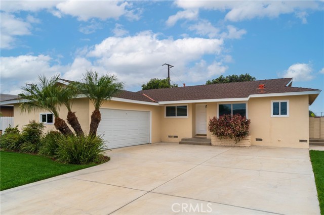 Detail Gallery Image 2 of 27 For 5201 Skylark, Huntington Beach,  CA 92649 - 3 Beds | 2 Baths