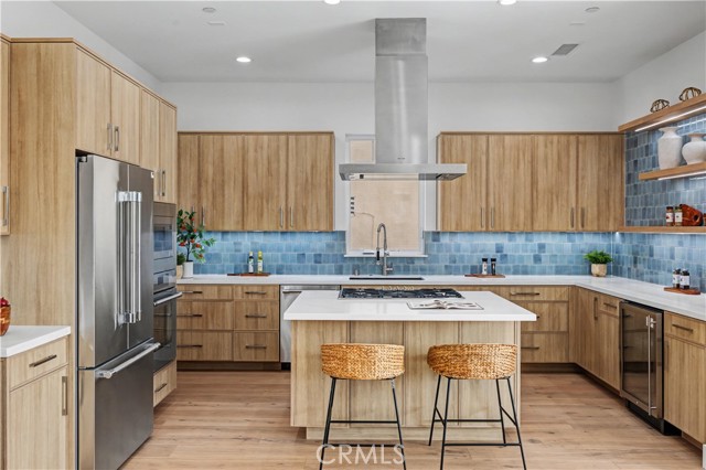 Detail Gallery Image 11 of 33 For 2205 Marshalfield a,  Redondo Beach,  CA 90278 - 4 Beds | 3/1 Baths