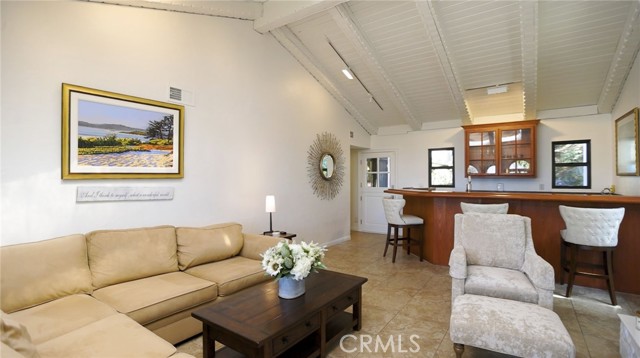 Detail Gallery Image 18 of 46 For 604 Avenida Acapulco, San Clemente,  CA 92672 - 5 Beds | 3/1 Baths