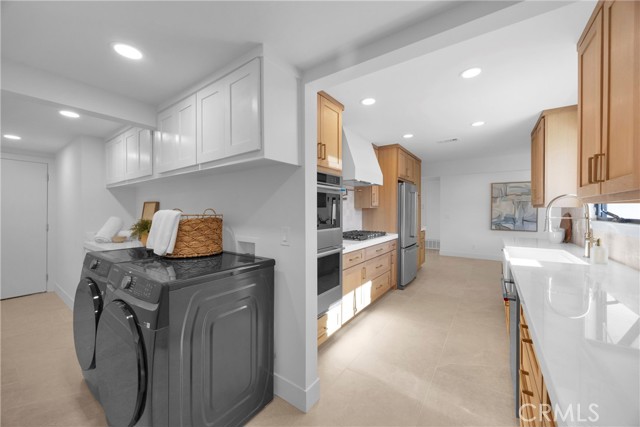 Detail Gallery Image 25 of 47 For 900 Catalina Ave, Seal Beach,  CA 90740 - 3 Beds | 2 Baths