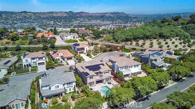 26570 Paseo Tranquila, San Juan Capistrano CA: https://media.crmls.org/medias/bd162253-be7c-4571-9da8-0e1f58556699.jpg