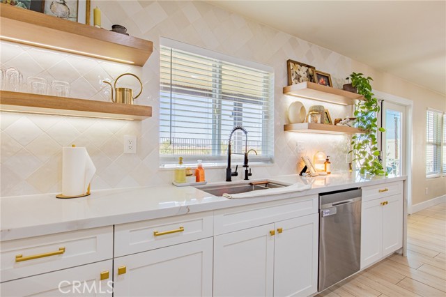 Detail Gallery Image 12 of 30 For 116 Yosemite, Perris,  CA 92570 - 3 Beds | 2/1 Baths