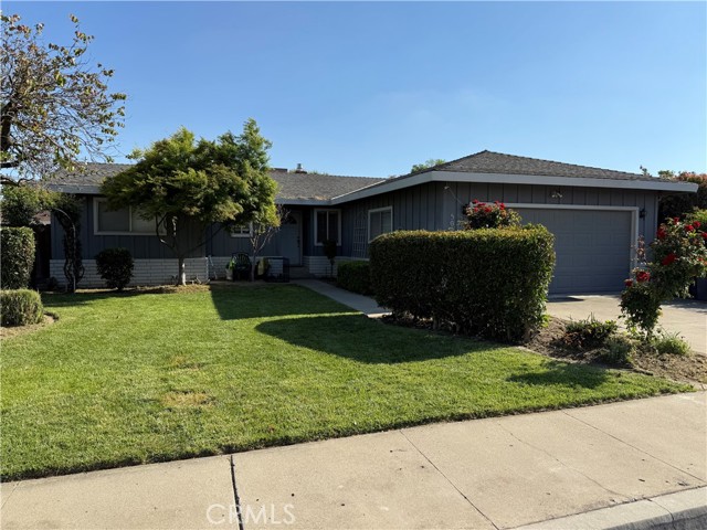 Detail Gallery Image 2 of 9 For 500 Sherri Way, Turlock,  CA 95382 - 3 Beds | 2 Baths