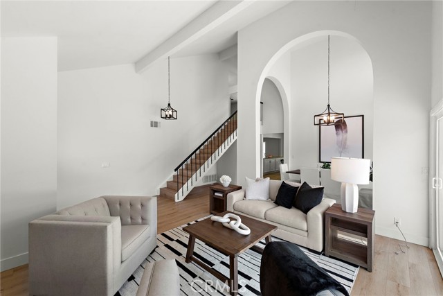 Image 10 of 43 For 22622 La Quinta Drive