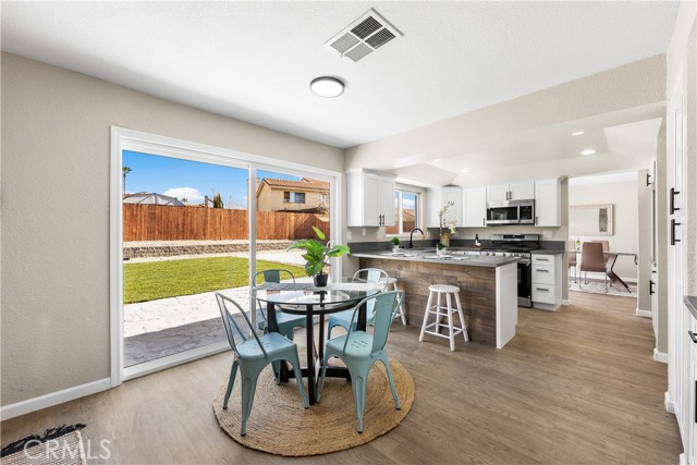 Detail Gallery Image 25 of 62 For 37634 Duffel St, Palmdale,  CA 93552 - 4 Beds | 3 Baths