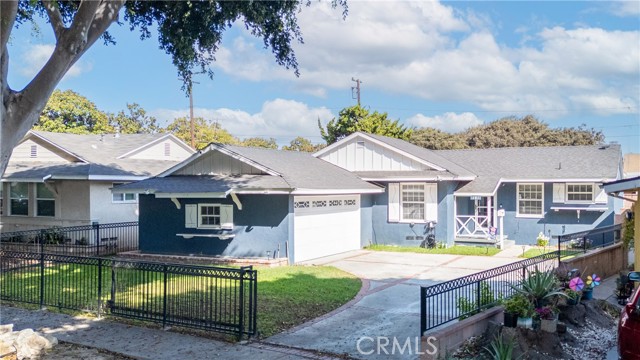 181 Trafford Street, Long Beach, California 90805, 3 Bedrooms Bedrooms, ,2 BathroomsBathrooms,Single Family Residence,For Sale,Trafford,DW24151165