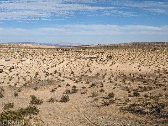 Detail Gallery Image 5 of 6 For 5228 Pine Springs Ave, Twentynine Palms,  CA 92277 - – Beds | – Baths