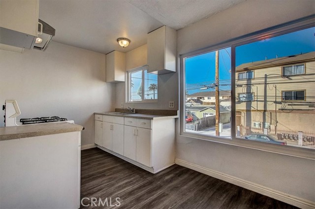 Detail Gallery Image 47 of 75 For 2122 E 10th St, Long Beach,  CA 90804 - – Beds | – Baths