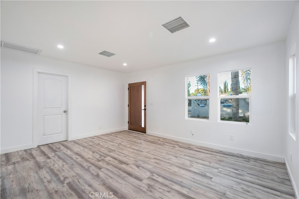 MLS #DW25237785 image #6