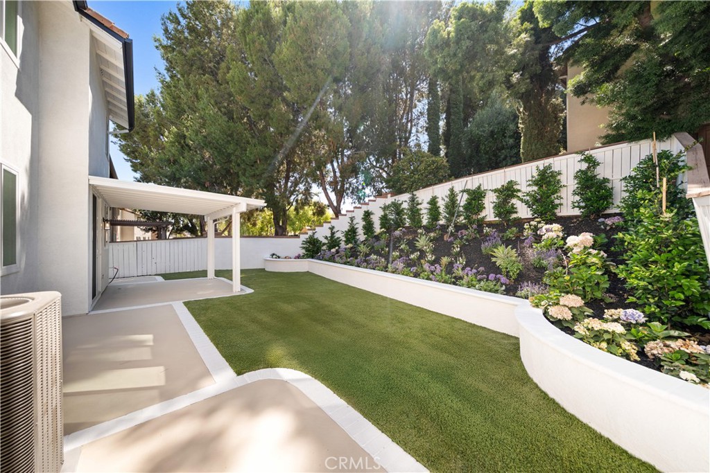 MLS #OC25275934 image #23