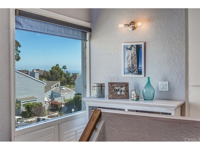 24561 D Harbor View Drive, Dana Point CA: https://media.crmls.org/medias/bd1a9a0e-1126-4a02-b693-f23d53e1f94e.jpg