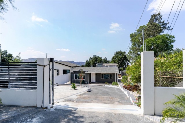 Detail Gallery Image 22 of 26 For 10777 Mountair Ave, Tujunga,  CA 91042 - 2 Beds | 1 Baths