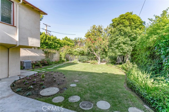1558 Hillcrest Avenue, Glendale CA: https://media.crmls.org/medias/bd1af95c-436b-4b22-998c-72693be624e4.jpg