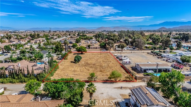 27301 Helene Way, Menifee CA: https://media.crmls.org/medias/bd1ba455-5ac9-42f3-a2ca-053554971879.jpg