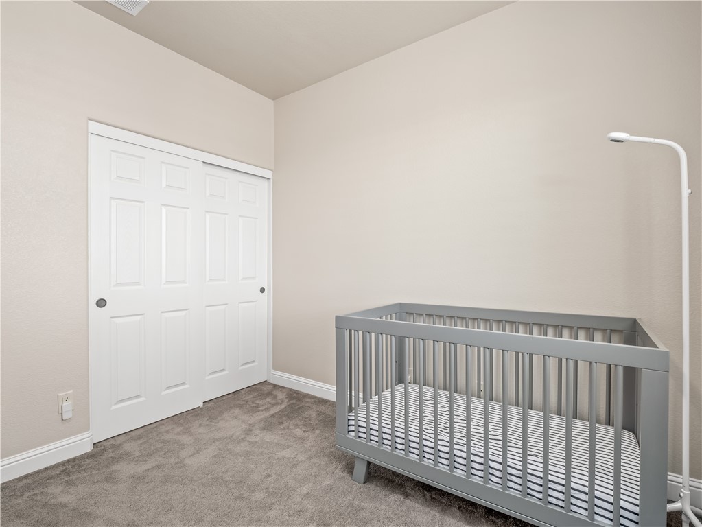 Detail Gallery Image 31 of 43 For 11303 N via Napoli Dr, Fresno,  CA 93730 - 4 Beds | 3/1 Baths
