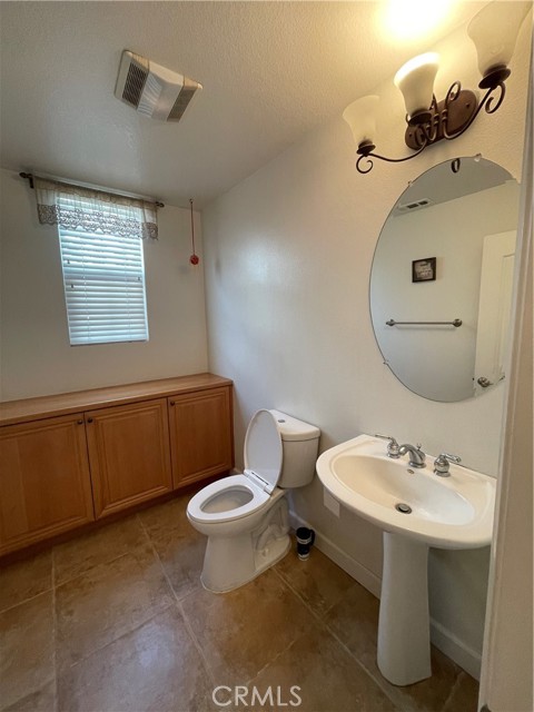 1321 Kendra Lane, Upland CA: https://media.crmls.org/medias/bd1c8c80-7ccd-4069-a05d-6379a773e9a3.jpg