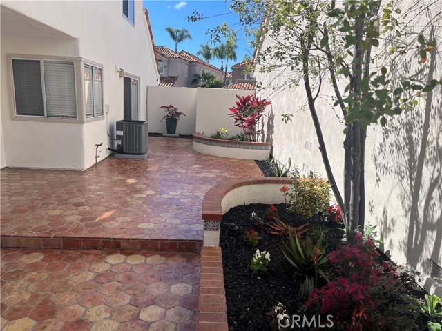 Detail Gallery Image 23 of 31 For 70 Shearwater, Newport Beach,  CA 92660 - 3 Beds | 2/1 Baths