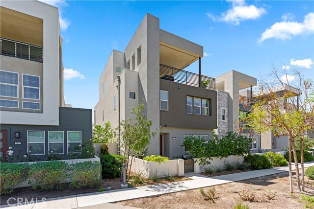 Detail Gallery Image 3 of 56 For 259 Chorus, Irvine,  CA 92618 - 4 Beds | 3/2 Baths