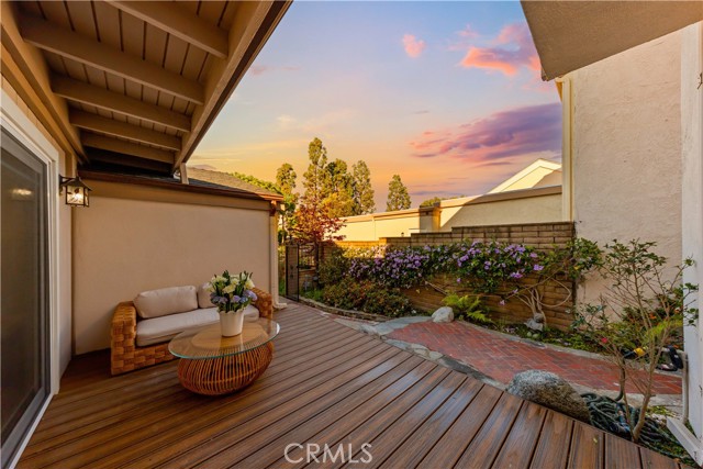 Detail Gallery Image 48 of 69 For 54 Willow Tree, Irvine,  CA 92612 - 4 Beds | 3 Baths