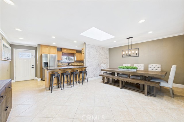 3647 W Myra Avenue, Anaheim CA: https://media.crmls.org/medias/bd1d211f-16c1-4555-b4f5-af67218524ca.jpg