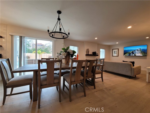 Detail Gallery Image 5 of 16 For 913 Clemensen Ave, Santa Ana,  CA 92705 - 3 Beds | 2 Baths