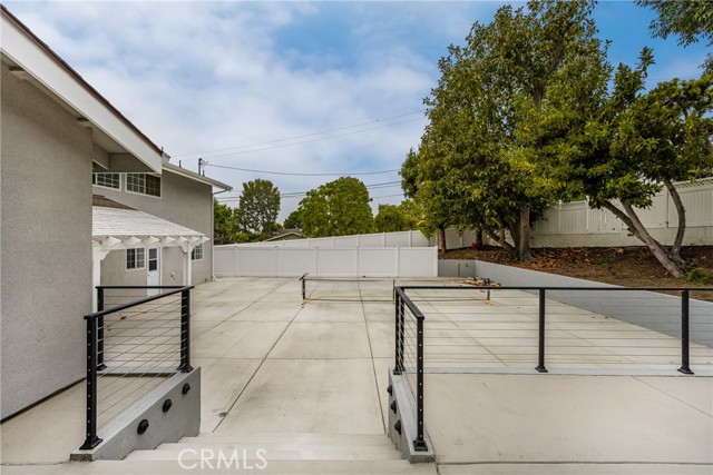 19201 Barrett Lane, North Tustin CA: https://media.crmls.org/medias/bd1e3a19-a60a-4e6a-ab85-3c3b112560a1.jpg