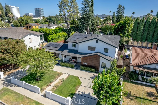 5 Bed Home for Sale in Sherman Oaks, California