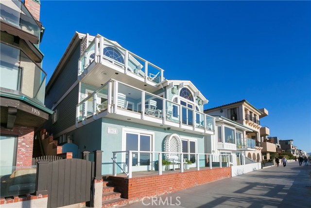 1912 The Strand, Manhattan Beach, California 90266, 5 Bedrooms Bedrooms, ,4 BathroomsBathrooms,Residential,Sold,The Strand,SB17026827