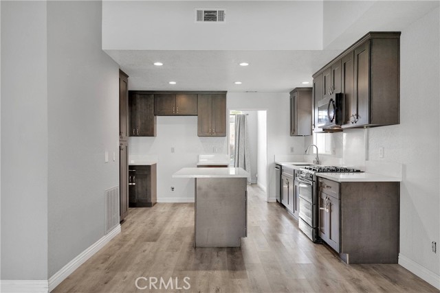 42430 62nd W Street, Lancaster CA: https://media.crmls.org/medias/bd2193f0-e226-4fa8-bea3-4bff1358869f.jpg