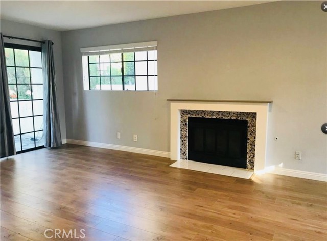 Detail Gallery Image 2 of 10 For 2971 Plaza Del Amo #284,  Torrance,  CA 90503 - 2 Beds | 3 Baths