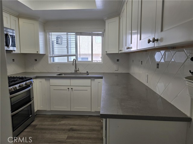 23915 Arlington Avenue, Torrance CA: https://media.crmls.org/medias/bd21f1d8-6fbf-4f31-89c4-fbc2e3108cd6.jpg
