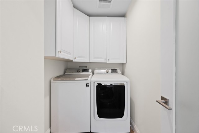 3856 Vista Linda Drive, Encino CA: https://media.crmls.org/medias/bd2248fa-984c-429e-b419-8688a5a413b2.jpg