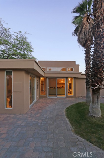 Detail Gallery Image 34 of 47 For 576 E Desert Holly Cir, Palm Springs,  CA 92262 - 3 Beds | 2 Baths