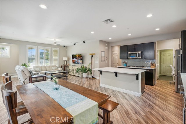 Detail Gallery Image 8 of 24 For 123 Sparrow, Irvine,  CA 92618 - 3 Beds | 2/1 Baths