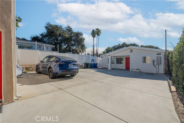 6436 Day Street, Tujunga CA: https://media.crmls.org/medias/bd23b946-85af-4e56-a6ef-076c976c8abc.jpg