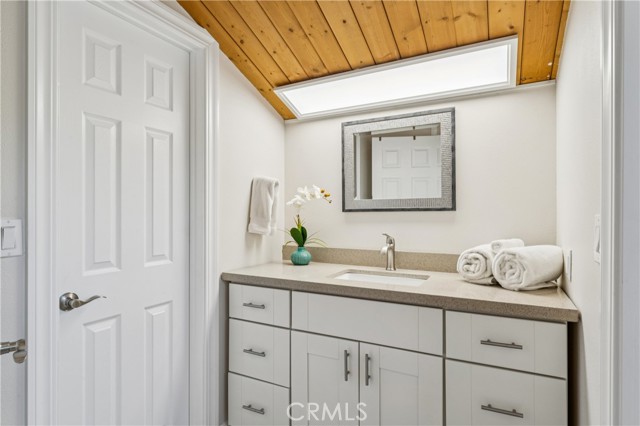 Detail Gallery Image 26 of 57 For 113 Brentwood, Lake Arrowhead,  CA 92352 - 6 Beds | 5/1 Baths