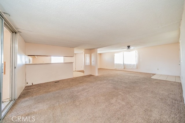 Detail Gallery Image 10 of 33 For 11025 Phelen Rd, Oak Hills,  CA 92344 - 3 Beds | 1 Baths