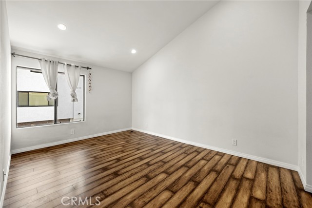 Detail Gallery Image 12 of 25 For 6255 Canoga Ave #35,  Woodland Hills,  CA 91367 - 2 Beds | 2 Baths