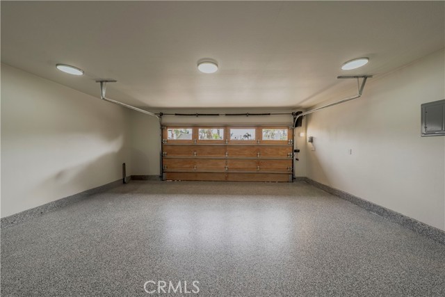 9141 Aloha Drive, Huntington Beach CA: https://media.crmls.org/medias/bd24f1d1-7997-4271-a946-ef66a188b0ab.jpg