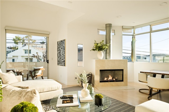 Detail Gallery Image 6 of 39 For 330 Hollowell Ave, Hermosa Beach,  CA 90254 - 4 Beds | 4 Baths