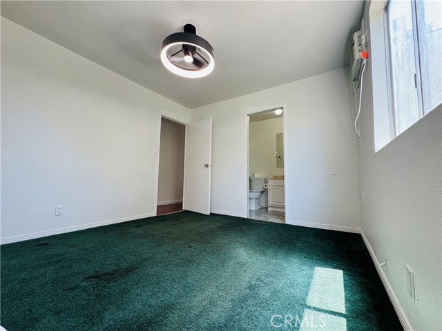 Detail Gallery Image 7 of 20 For 7019 Chimineas Ave, Reseda,  CA 91335 - 5 Beds | 4 Baths