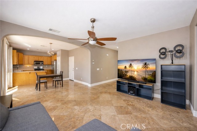 Detail Gallery Image 6 of 36 For 11964 Limestone Ct, Yucaipa,  CA 92399 - 3 Beds | 2/1 Baths