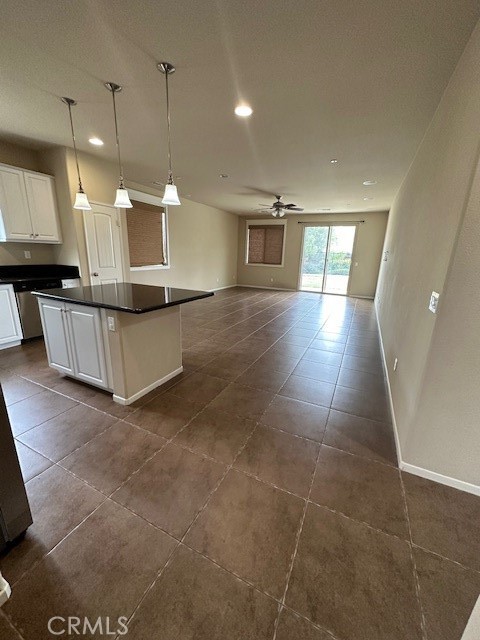 30728 Loring Park Circle, Menifee CA: https://media.crmls.org/medias/bd283426-b2ce-4dc4-9399-d097ec95e46b.jpg